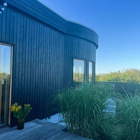 Historic Tivoli House With Sea View In Hébergement de vacances
