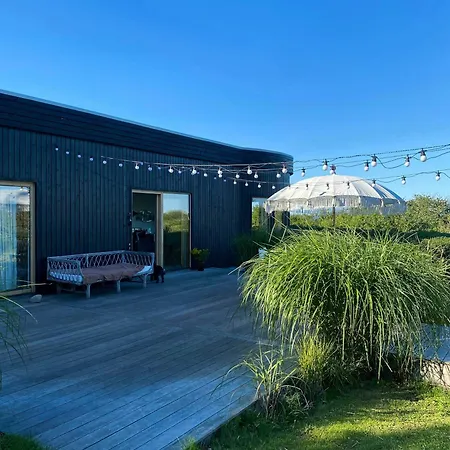 Feriehus Historic Tivoli House With Sea View In