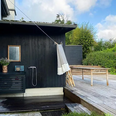 Historic Tivoli House With Sea View In Hébergement de vacances Vejby